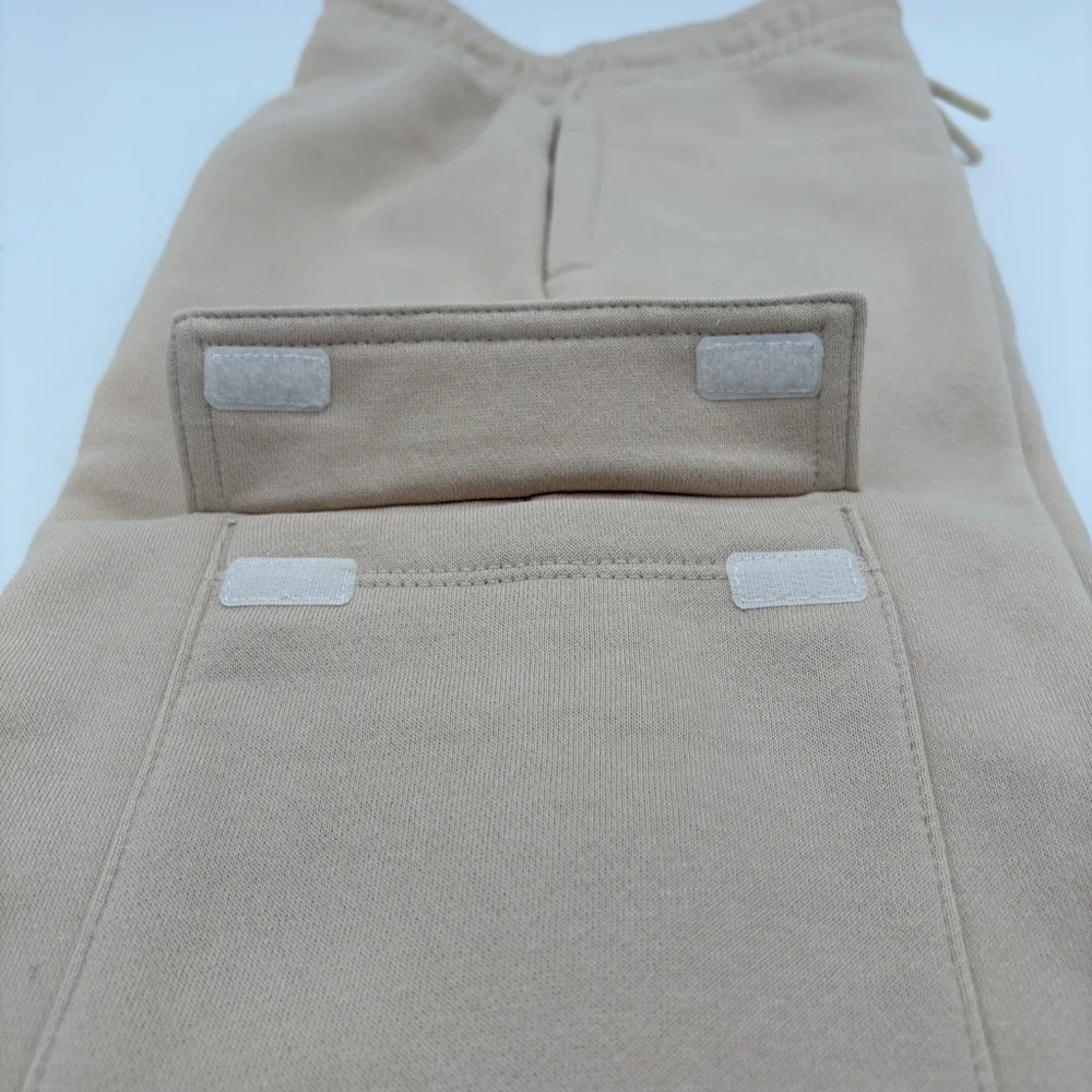 NWT Jordan Girls Size M Color Ledgend Lt Brown Fleece Lined Cargo Jogger pants